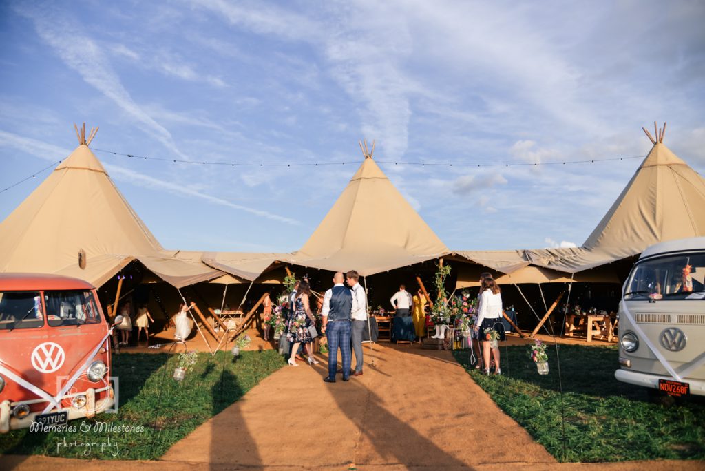eco-friendly wedding venues
tips for a sustainable wedding